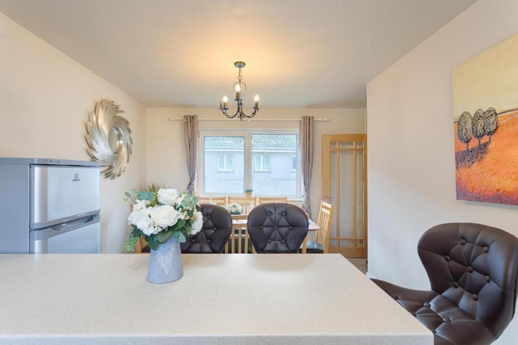 Town Square Townhouse - Best Location In Galway Exterior foto